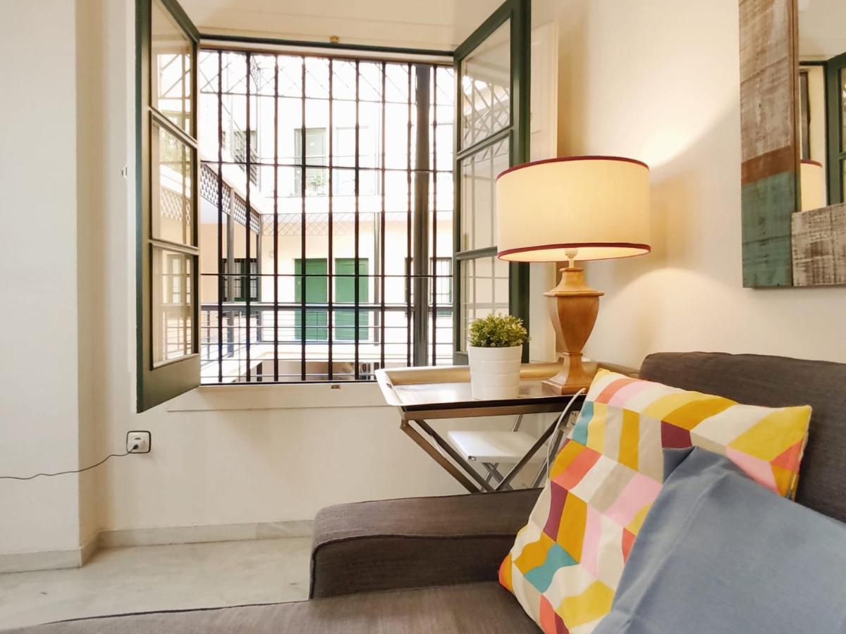 Homeyseville-Bright Apartment At Santa Cruz 4 Pax, Parking Optional Sevilha Exterior foto