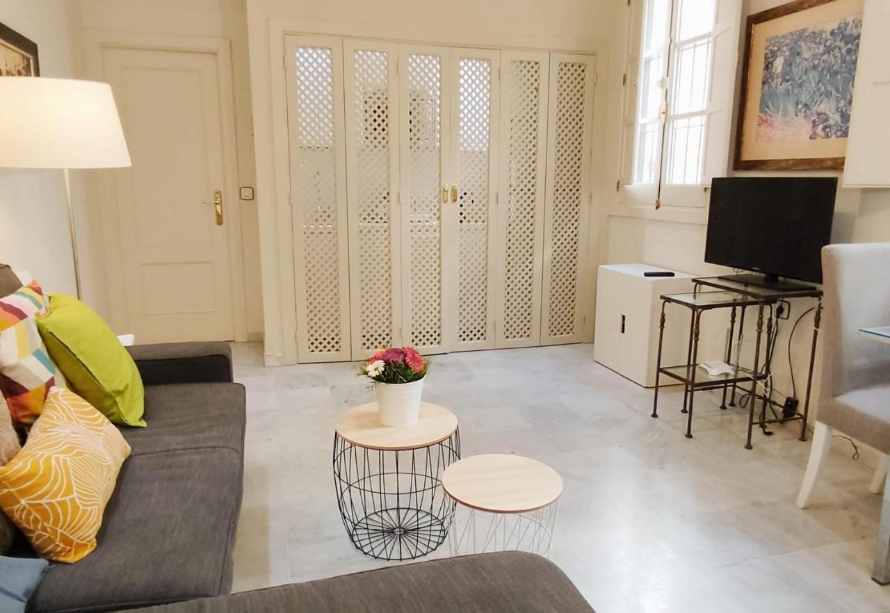 Homeyseville-Bright Apartment At Santa Cruz 4 Pax, Parking Optional Sevilha Exterior foto