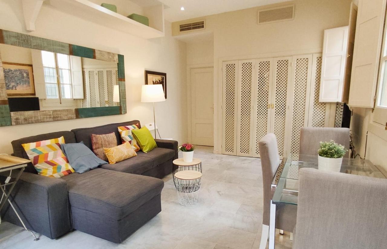 Homeyseville-Bright Apartment At Santa Cruz 4 Pax, Parking Optional Sevilha Exterior foto