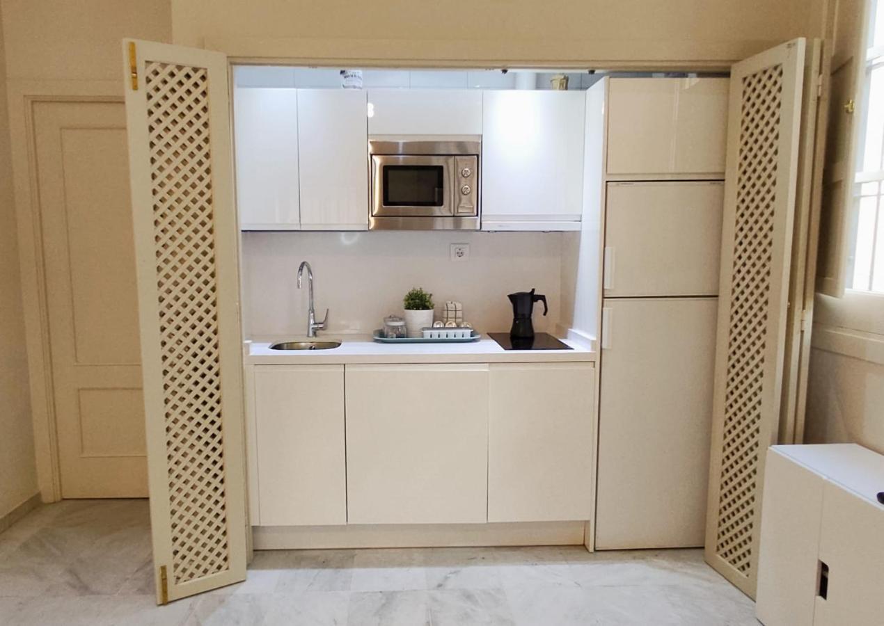 Homeyseville-Bright Apartment At Santa Cruz 4 Pax, Parking Optional Sevilha Exterior foto