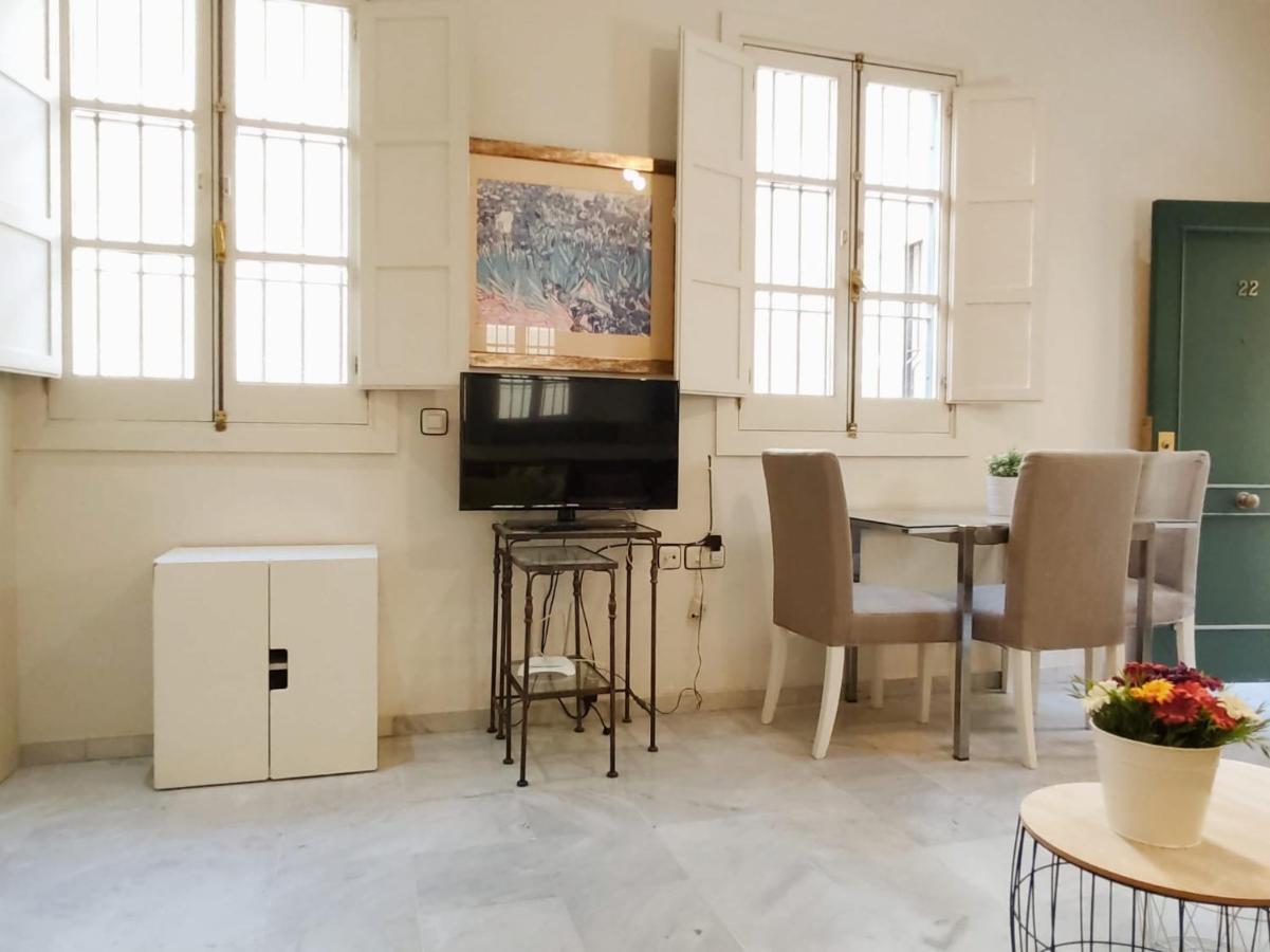 Homeyseville-Bright Apartment At Santa Cruz 4 Pax, Parking Optional Sevilha Exterior foto