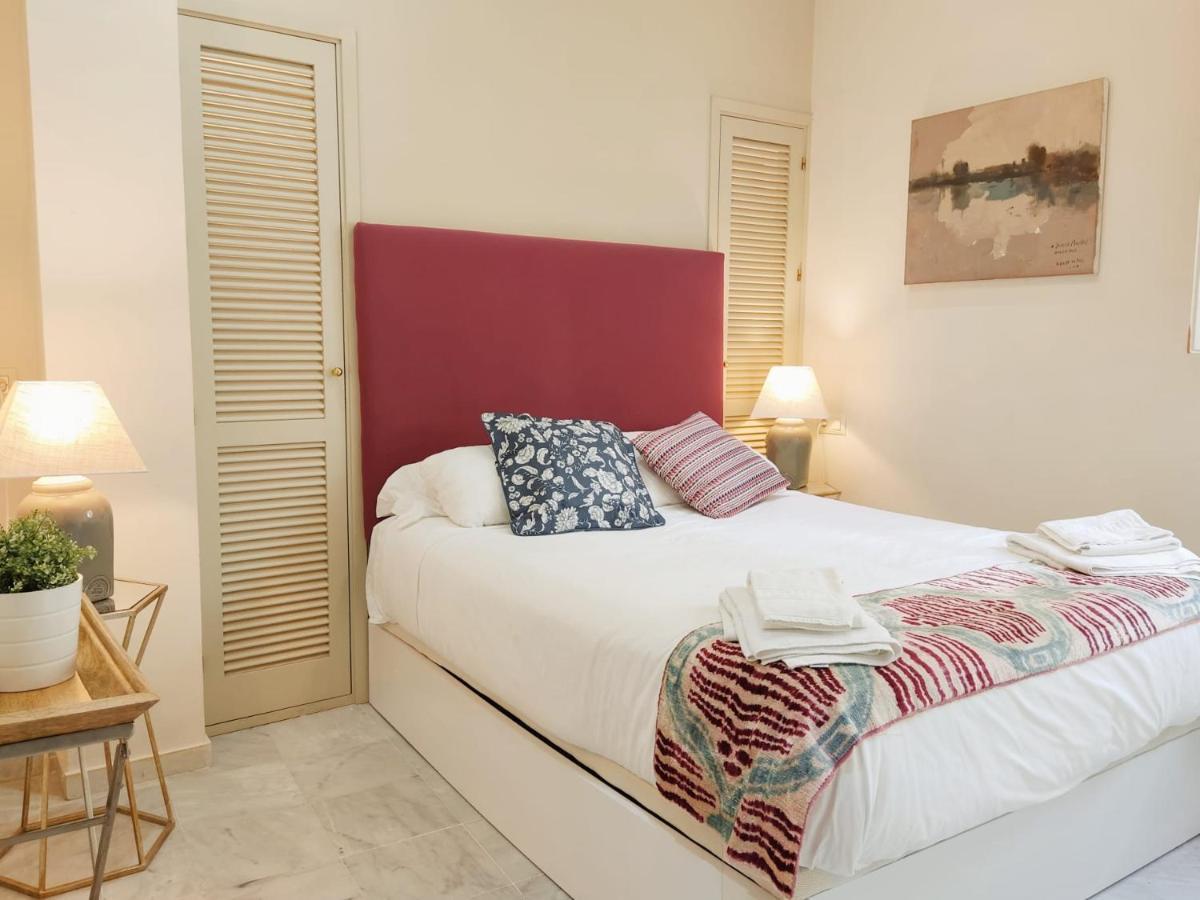Homeyseville-Bright Apartment At Santa Cruz 4 Pax, Parking Optional Sevilha Exterior foto
