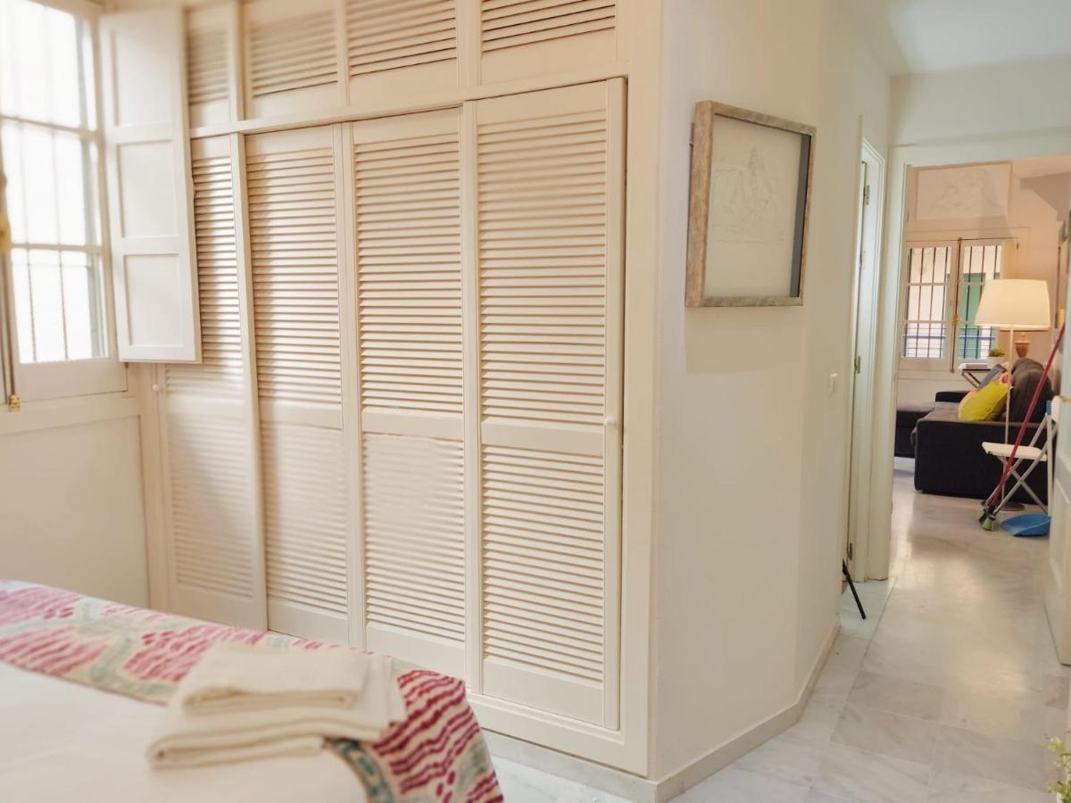 Homeyseville-Bright Apartment At Santa Cruz 4 Pax, Parking Optional Sevilha Exterior foto
