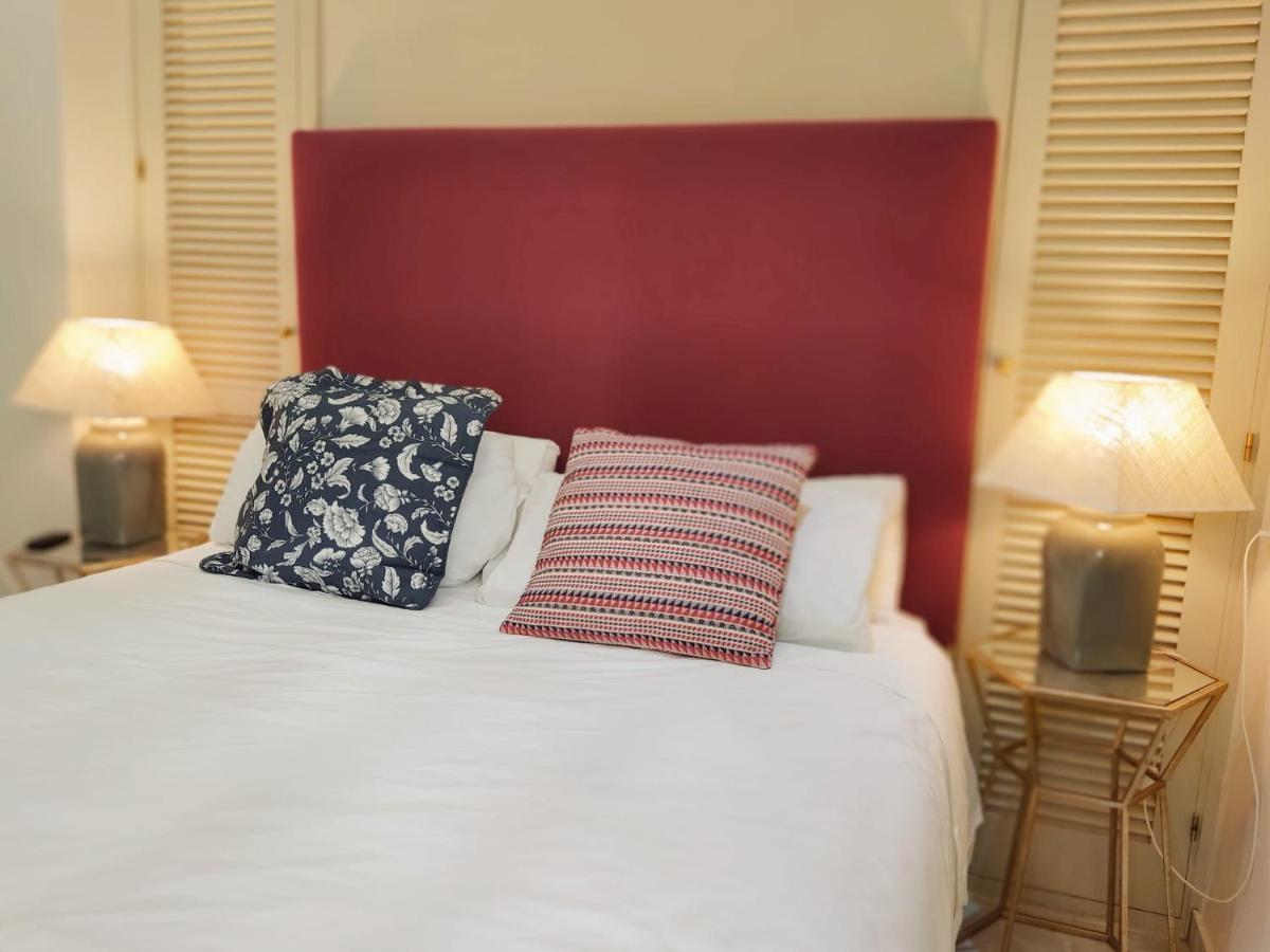 Homeyseville-Bright Apartment At Santa Cruz 4 Pax, Parking Optional Sevilha Exterior foto