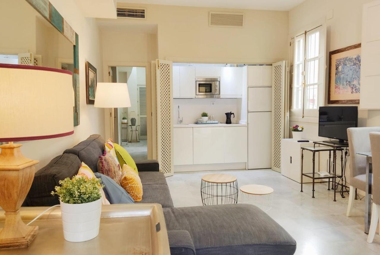 Homeyseville-Bright Apartment At Santa Cruz 4 Pax, Parking Optional Sevilha Exterior foto