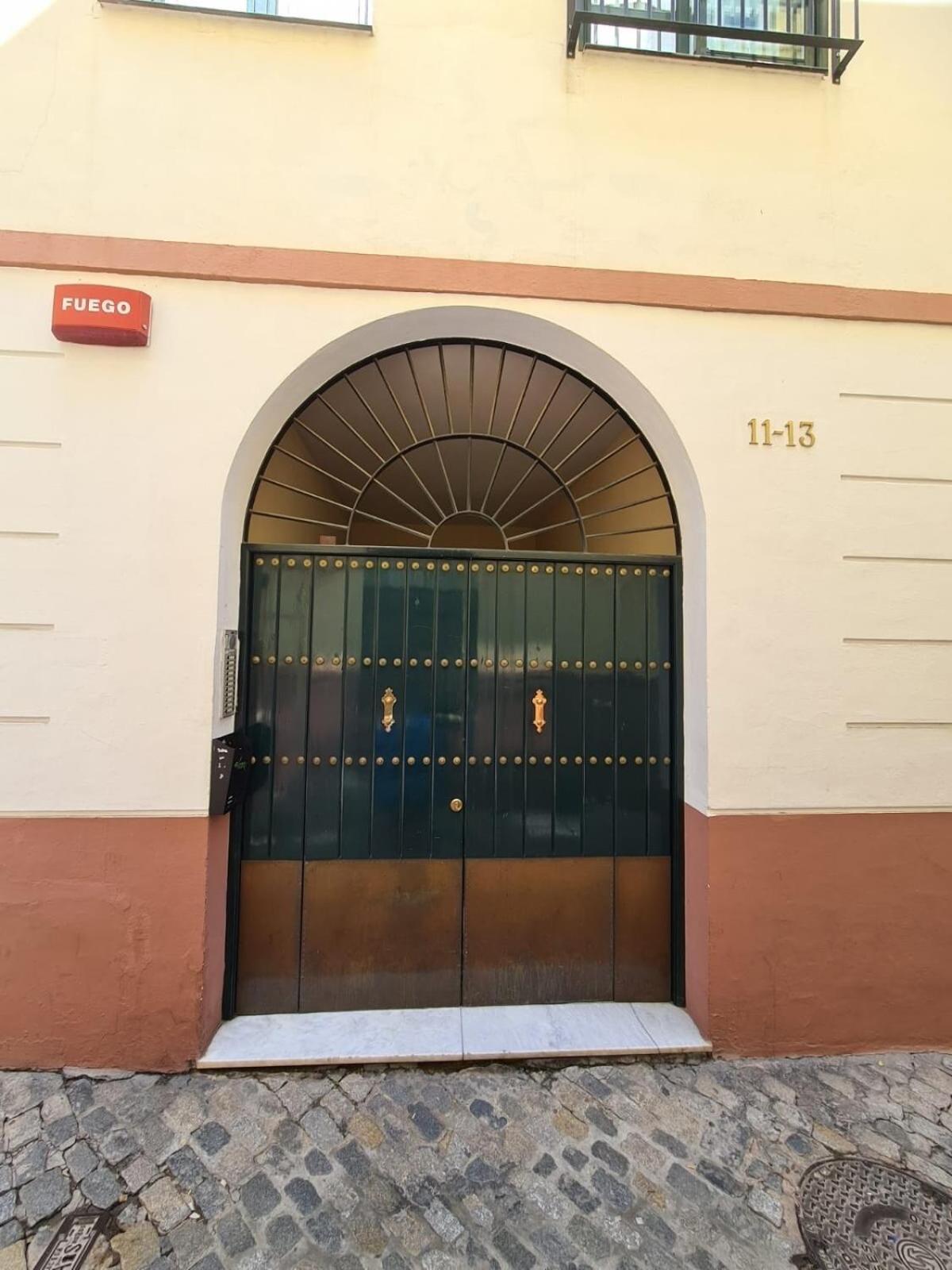 Homeyseville-Bright Apartment At Santa Cruz 4 Pax, Parking Optional Sevilha Exterior foto